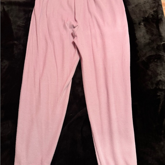 Victoria's Secret Lilac pajama set - Picture 4 of 7